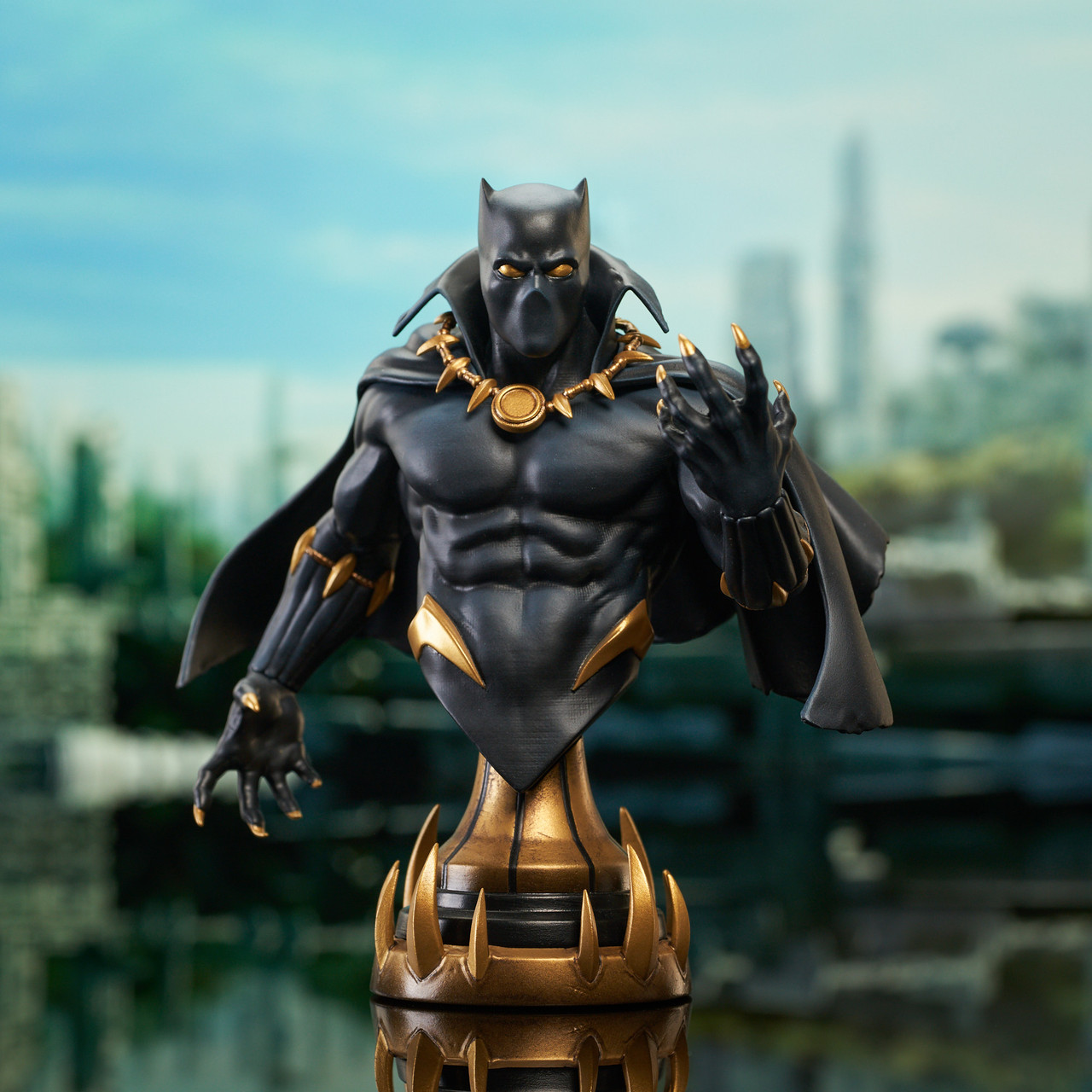 Pre-Order Diamond Marvel Black Panther Bust